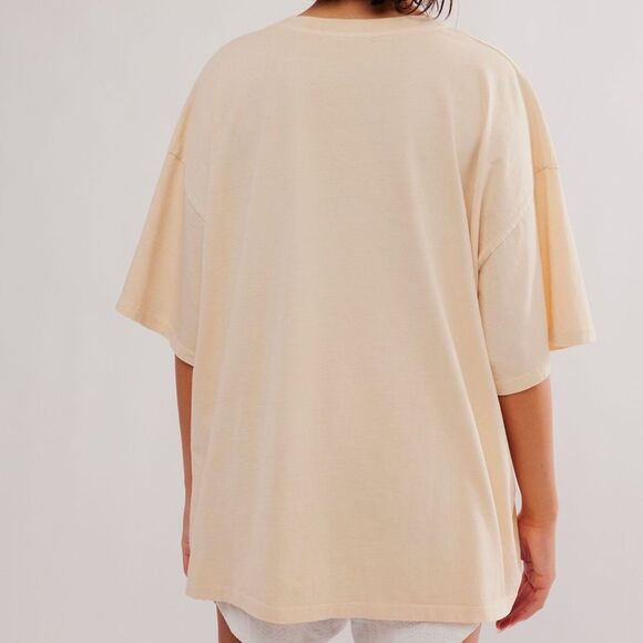 Free People x Daydreamer Willie Nelson Route 66 One Size Tee in Sand - Picture 3 of 7